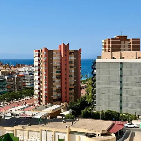 De 2 Cerca De La Playa De Poniente En